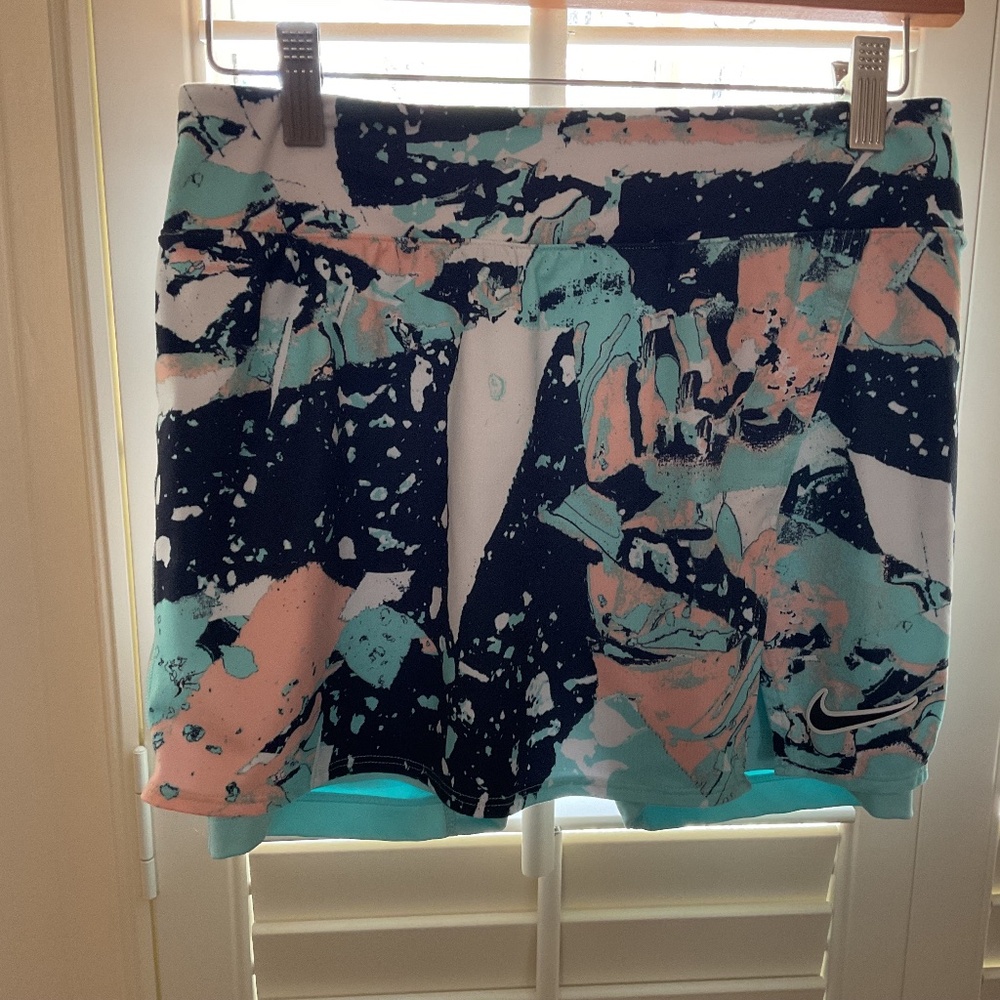 Nike Performance Skirt   Patterned Fabric Design   Small